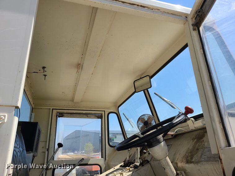 image for item LE9079 Elgin T  street sweeper