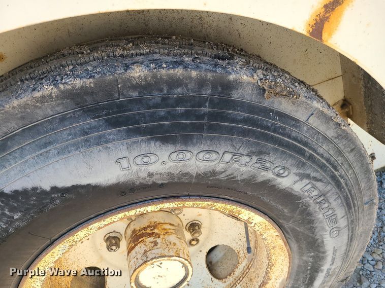 image for item LE9079 Elgin T  street sweeper