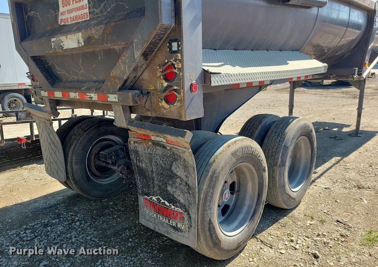 image for item LE9081 2017 Armor Lite SHD-28/42  dump trailer