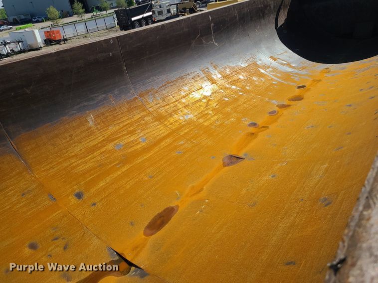 image for item LE9081 2017 Armor Lite SHD-28/42  dump trailer