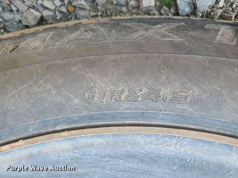 image for item LE9081 2017 Armor Lite SHD-28/42  dump trailer