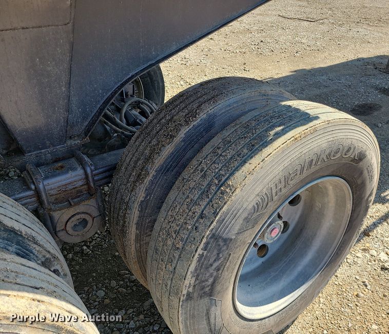 image for item LE9081 2017 Armor Lite SHD-28/42  dump trailer