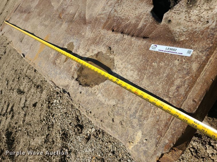 image for item LE9082 Trench box