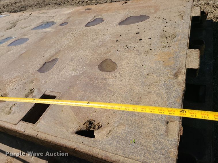 image for item LE9082 Trench box