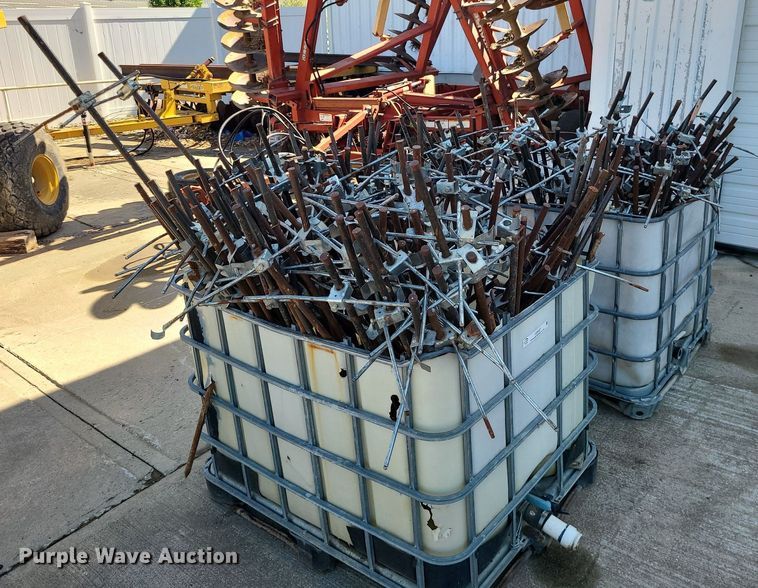 image for item LE9087 Concrete form stakes