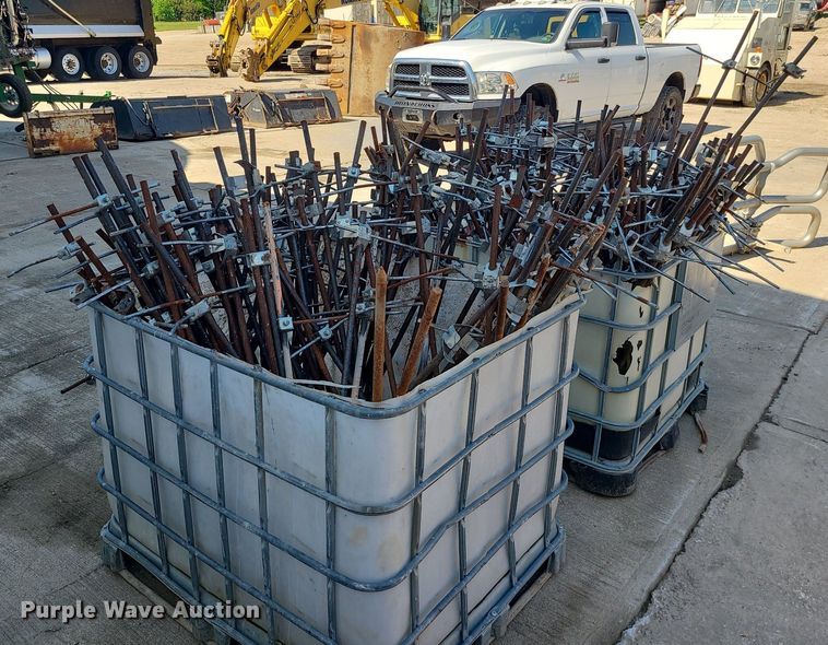 image for item LE9087 Concrete form stakes