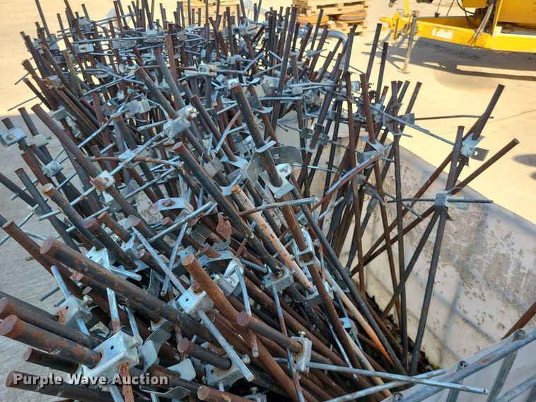 image for item LE9087 Concrete form stakes