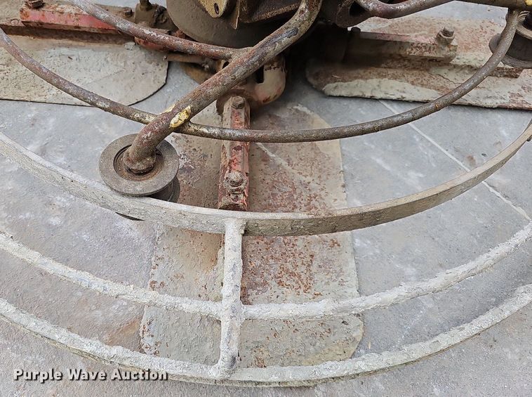 image for item LE9404 (2) power trowels