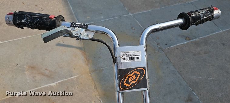 image for item LE9405 (3) power trowels