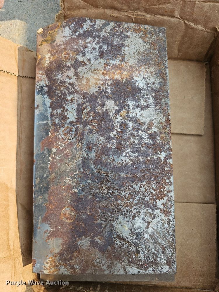 image for item LE9405 (3) power trowels