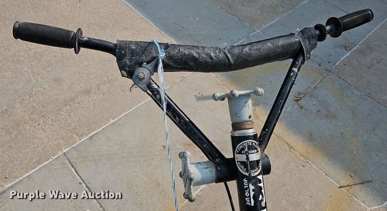 image for item LE9405 (3) power trowels