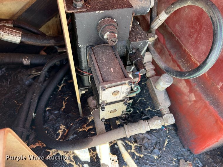 image for item LG9127 1997 JLG Sizzor 33RTS  scissor lift