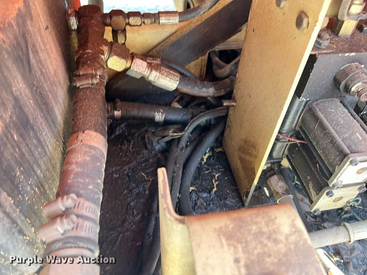 image for item LG9127 1997 JLG Sizzor 33RTS  scissor lift