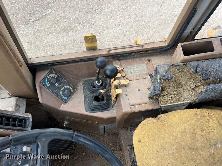 image for item LG9149 1991 Caterpillar IT12B  wheel loader