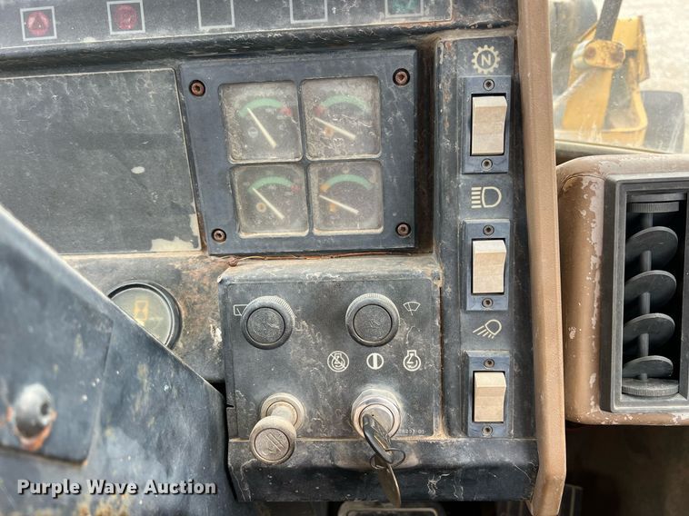 image for item LG9149 1991 Caterpillar IT12B  wheel loader