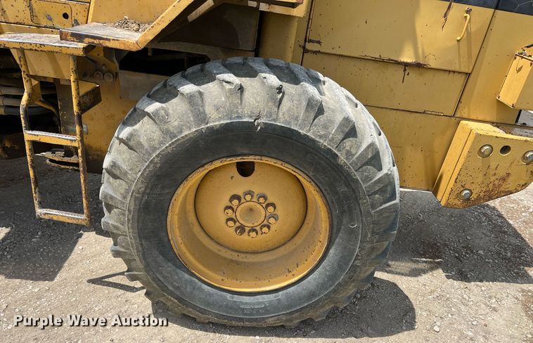 image for item LG9149 1991 Caterpillar IT12B  wheel loader