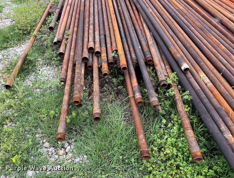image for item LG9169 1000' of 2 3/8" oil field pipe