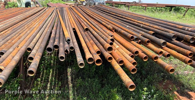 image for item LG9173 1000' of 2 3/8" oil field pipe