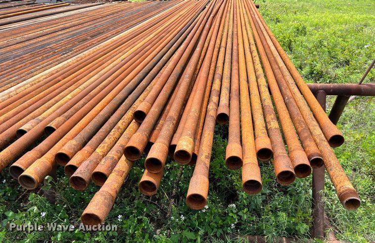image for item LG9173 1000' of 2 3/8" oil field pipe