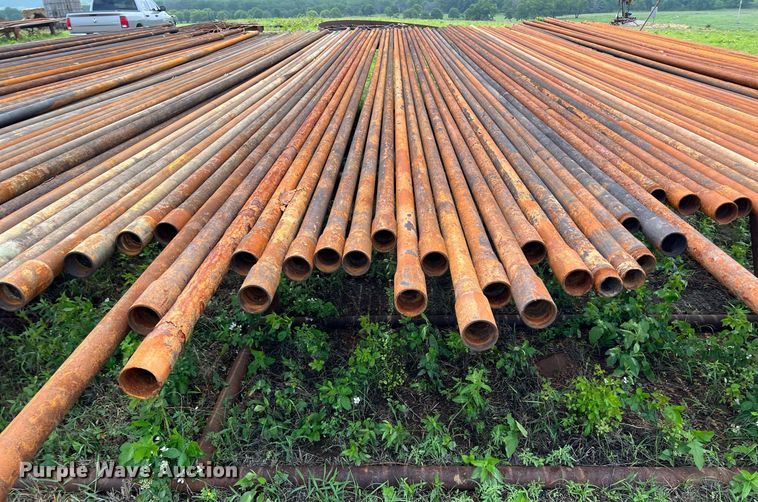 image for item LG9173 1000' of 2 3/8" oil field pipe