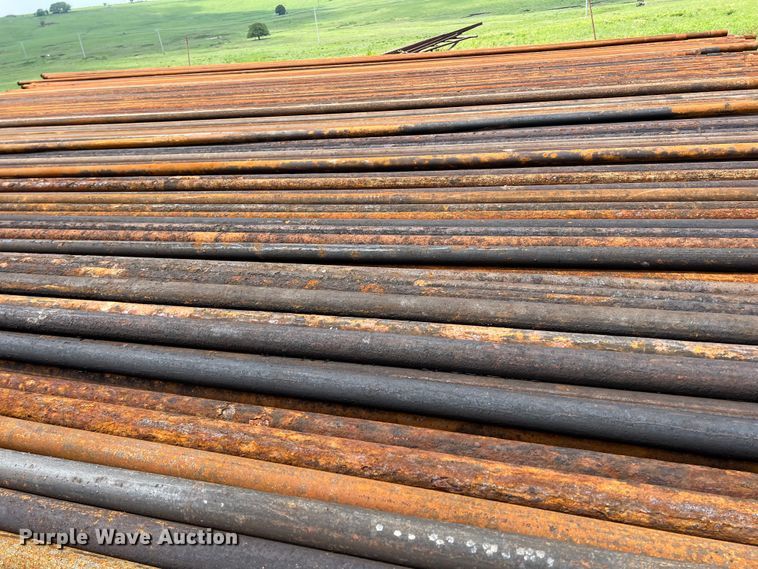 image for item LG9175 1000' of 2 3/8" oil field pipe