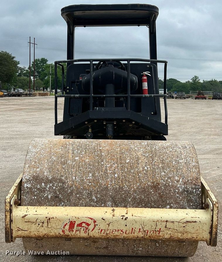 image for item LG9184 2007 Ingersoll Rand SD70D TF  single drum roller