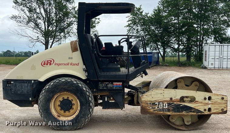 image for item LG9184 2007 Ingersoll Rand SD70D TF  single drum roller