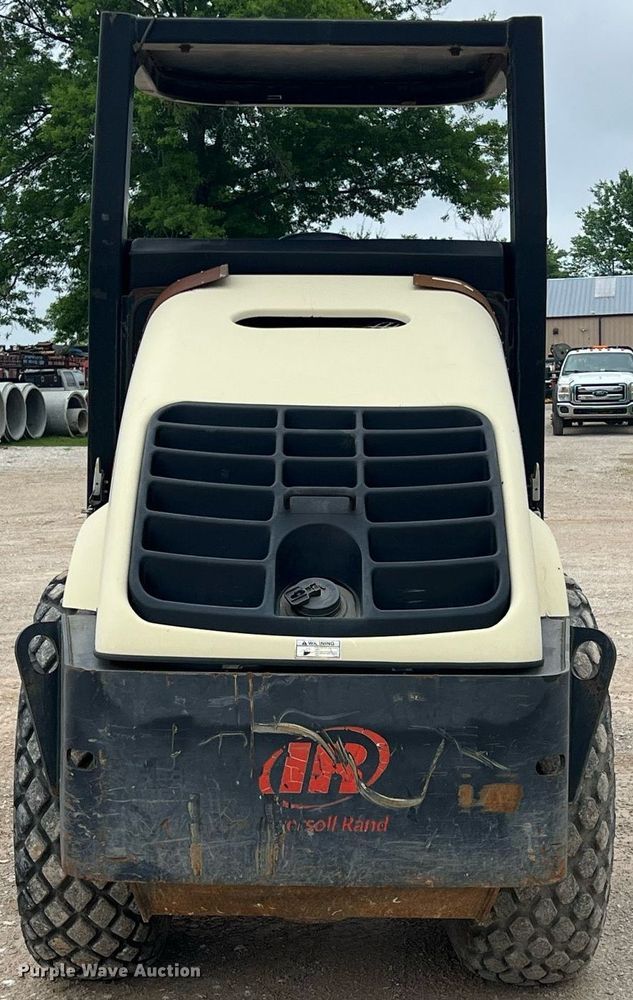 image for item LG9184 2007 Ingersoll Rand SD70D TF  single drum roller