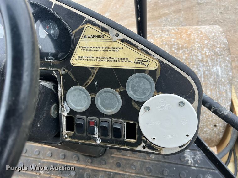 image for item LG9184 2007 Ingersoll Rand SD70D TF  single drum roller