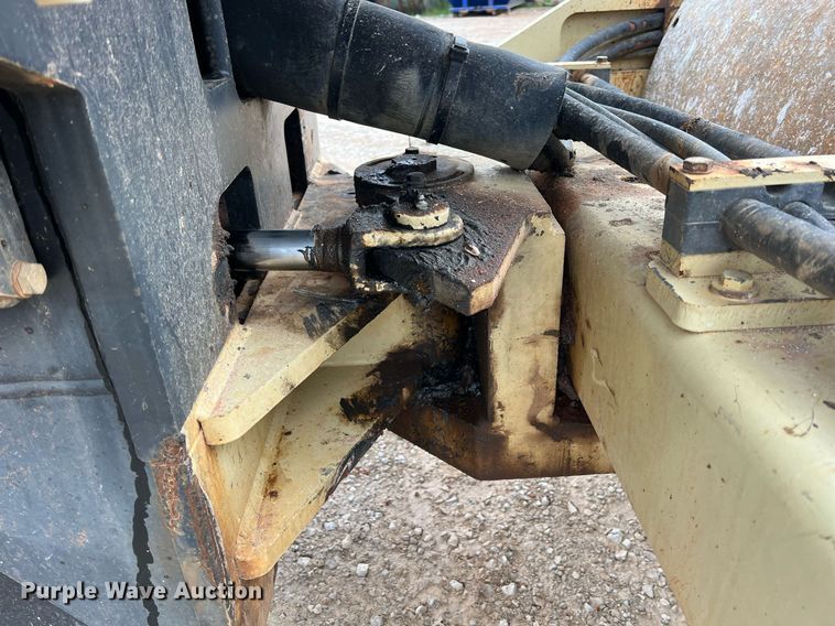 image for item LG9184 2007 Ingersoll Rand SD70D TF  single drum roller