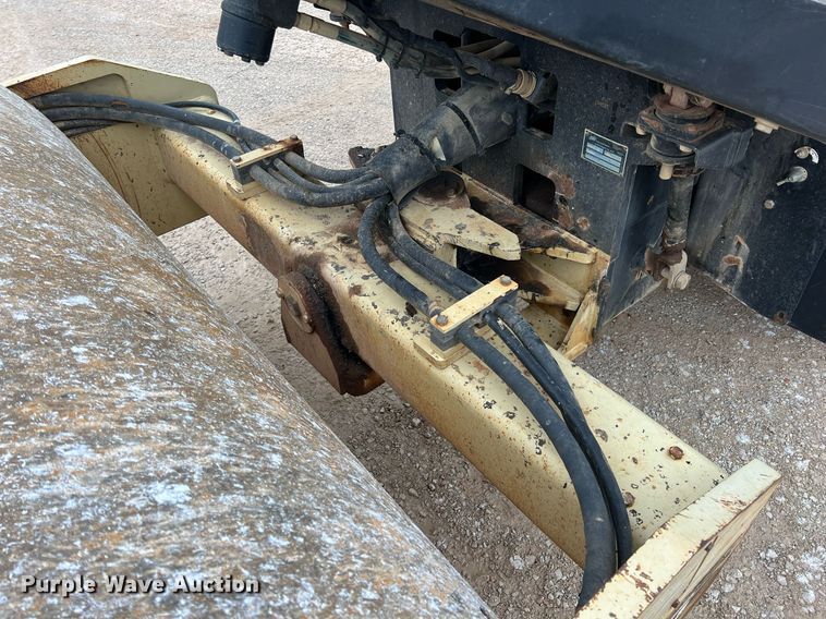 image for item LG9184 2007 Ingersoll Rand SD70D TF  single drum roller