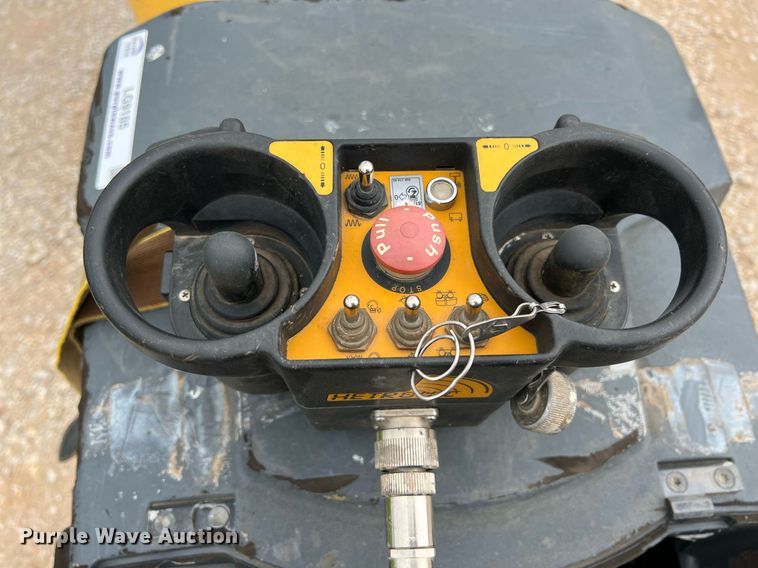 image for item LG9185 Bomag BMP8500  trench compactor