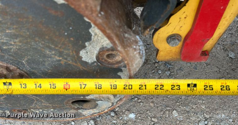 image for item LG9186 Bomag  trench compactor