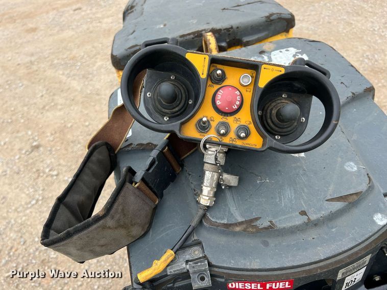 image for item LG9186 Bomag  trench compactor