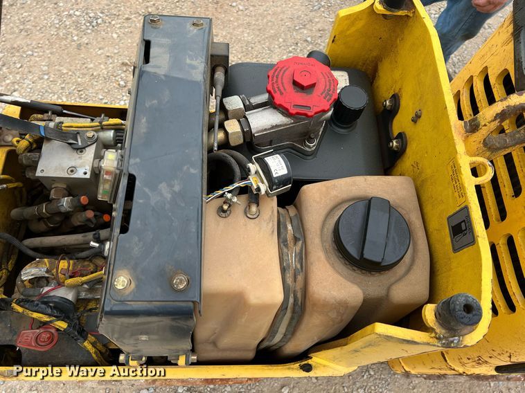 image for item LG9186 Bomag  trench compactor