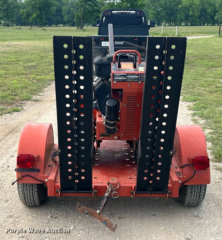 image for item LG9234 2013 Ditch Witch RT16  trencher