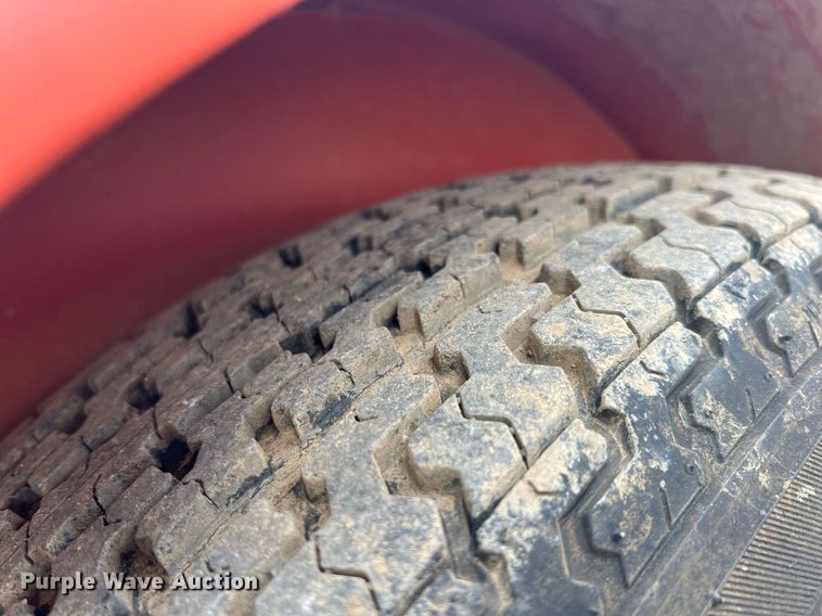 image for item LG9234 2013 Ditch Witch RT16  trencher