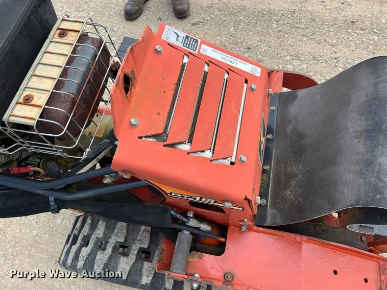 image for item LG9234 2013 Ditch Witch RT16  trencher