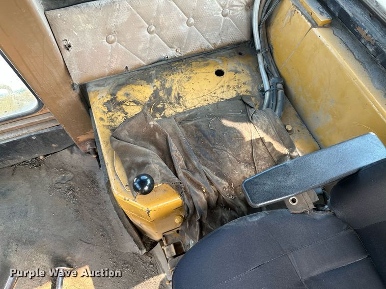 image for item LG9238 1979 Caterpillar D8K  dozer