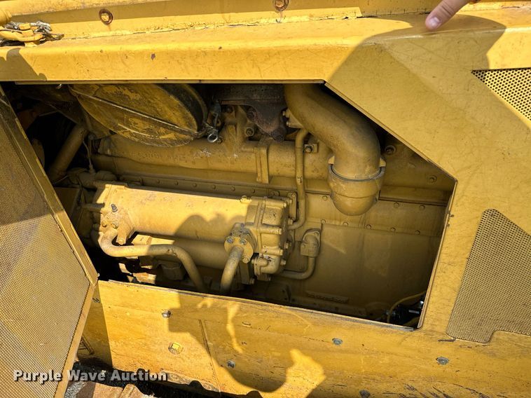 image for item LG9238 1979 Caterpillar D8K  dozer