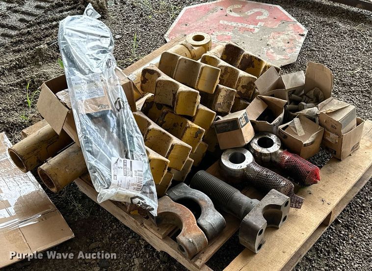 image for item LG9239 Dozer parts