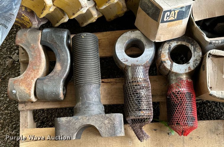 image for item LG9239 Dozer parts