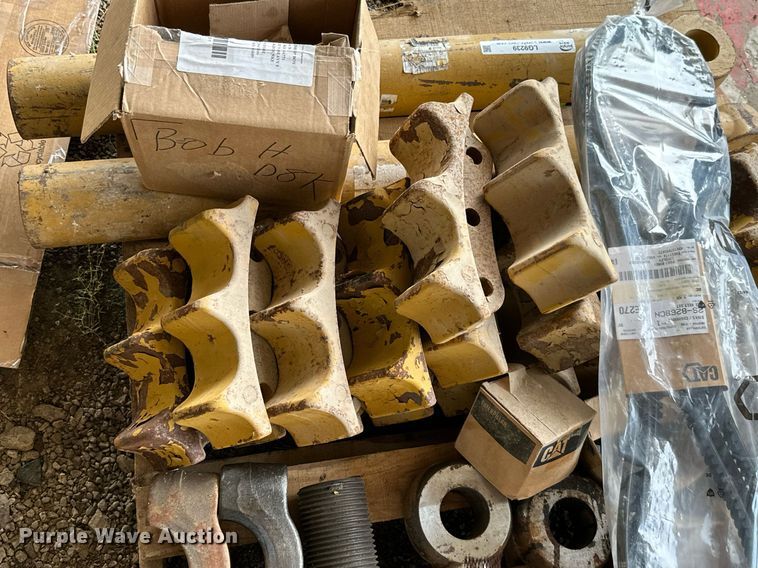 image for item LG9239 Dozer parts