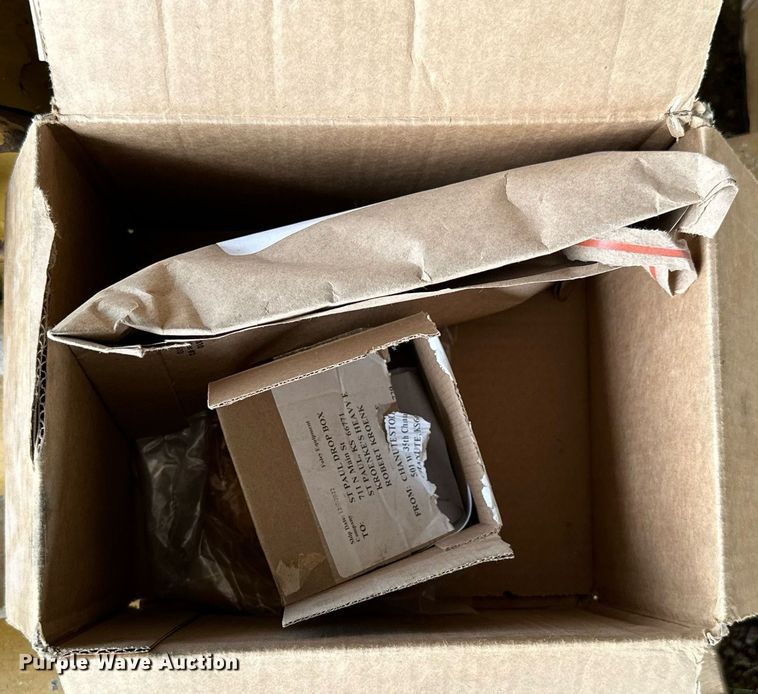 image for item LG9239 Dozer parts