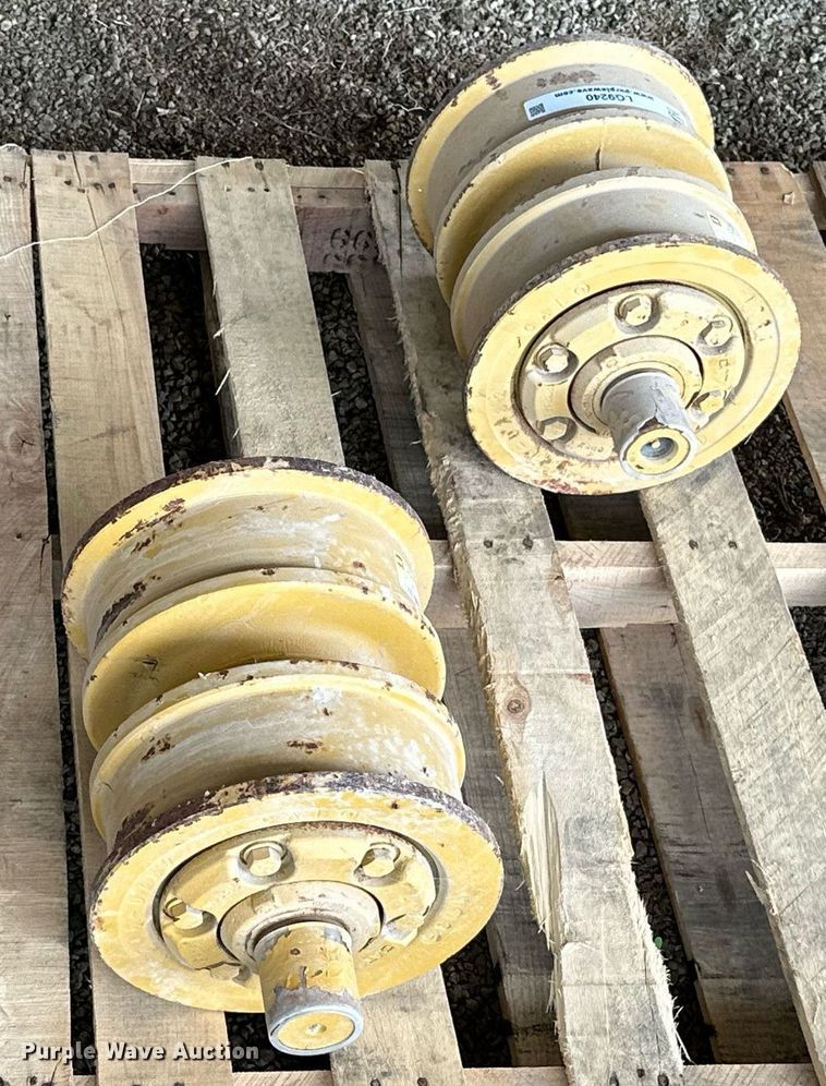 image for item LG9240 Dozer bottom rollers