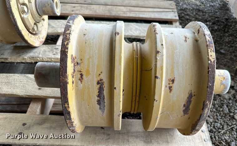 image for item LG9240 Dozer bottom rollers