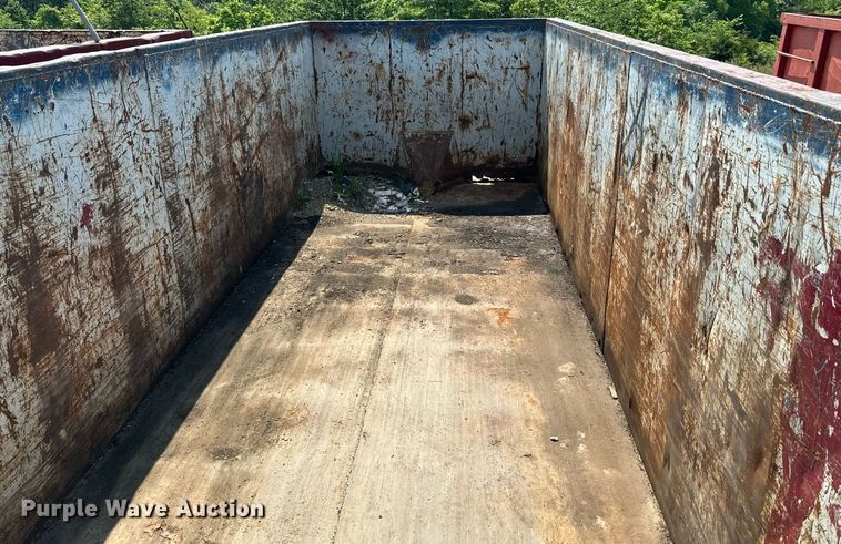 image for item LG9250 Roll-off container