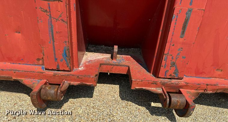 image for item LG9251 Roll-off container