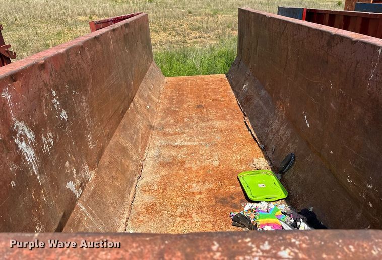 image for item LG9254 Roll-off container