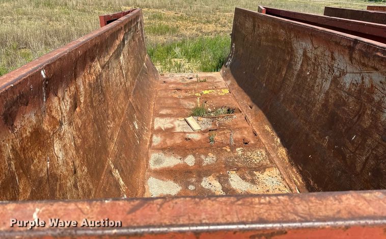 image for item LG9255 Roll-off container